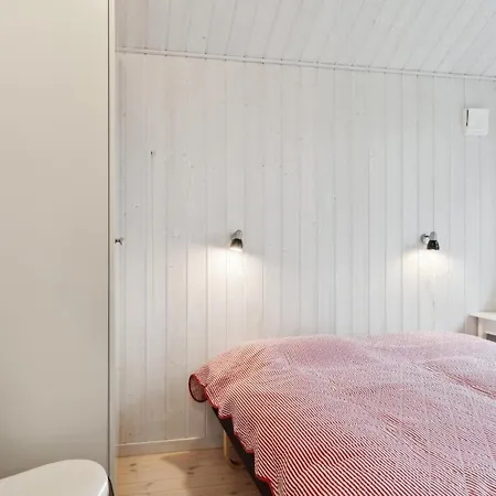 Vakantiehuis Lovely In With Kitchen *